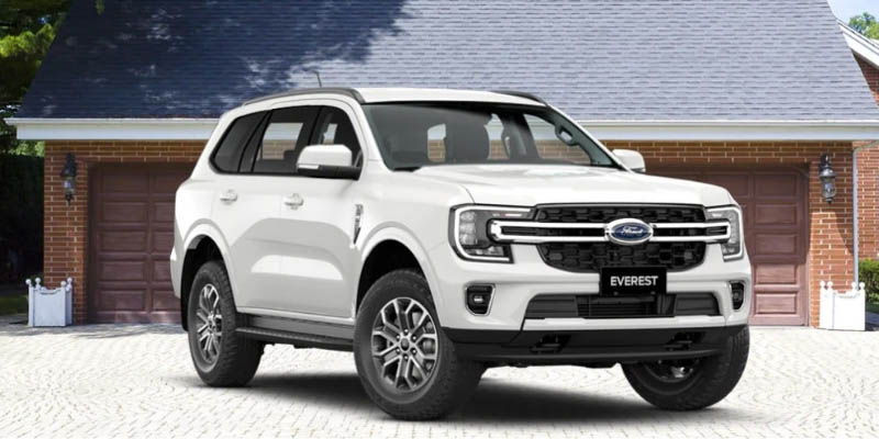 Đánh giá Ford Everest Ambiente 2023 